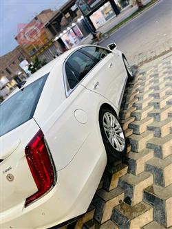 كاديلاك XTS